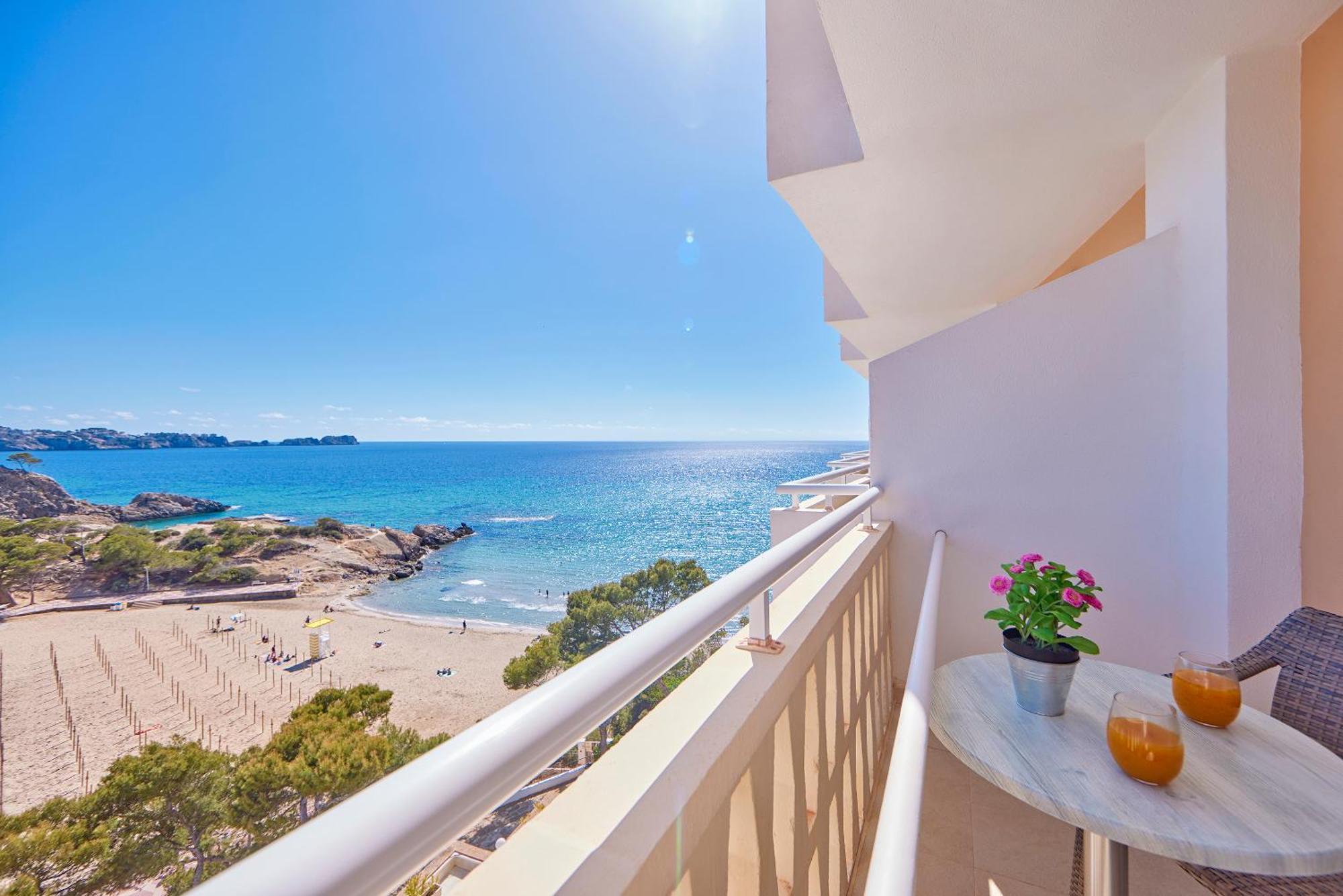 Double Room at High Floor Side Sea View